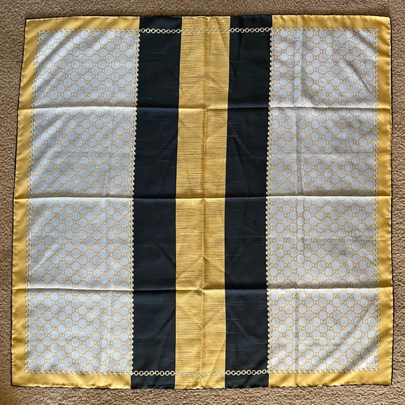 Gucci Accessories - Gucci silk scarf